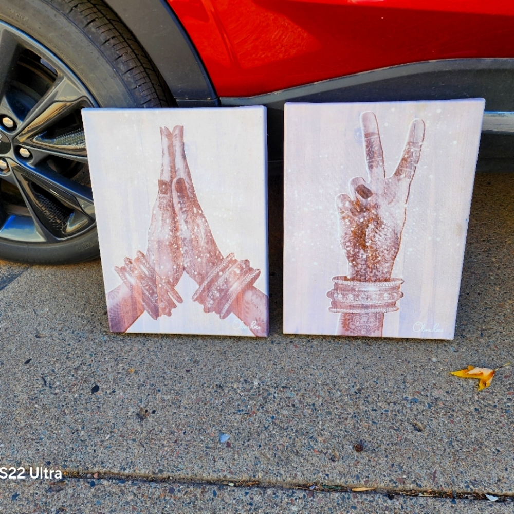 2 universel peace sign